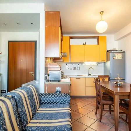 Suite Con 2 Balconi - 6 Guest Prato  Bagian luar foto